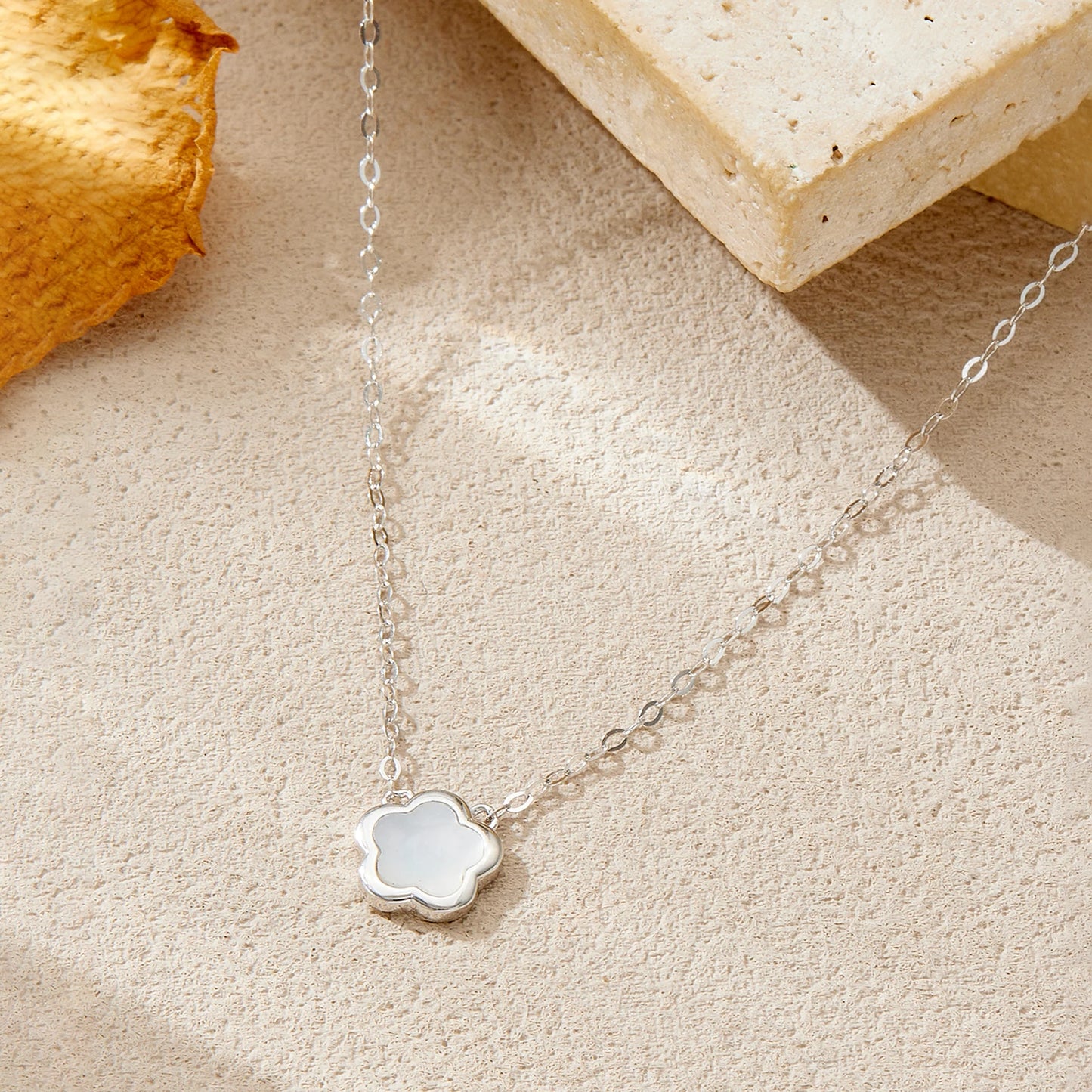 Seafleur Necklace