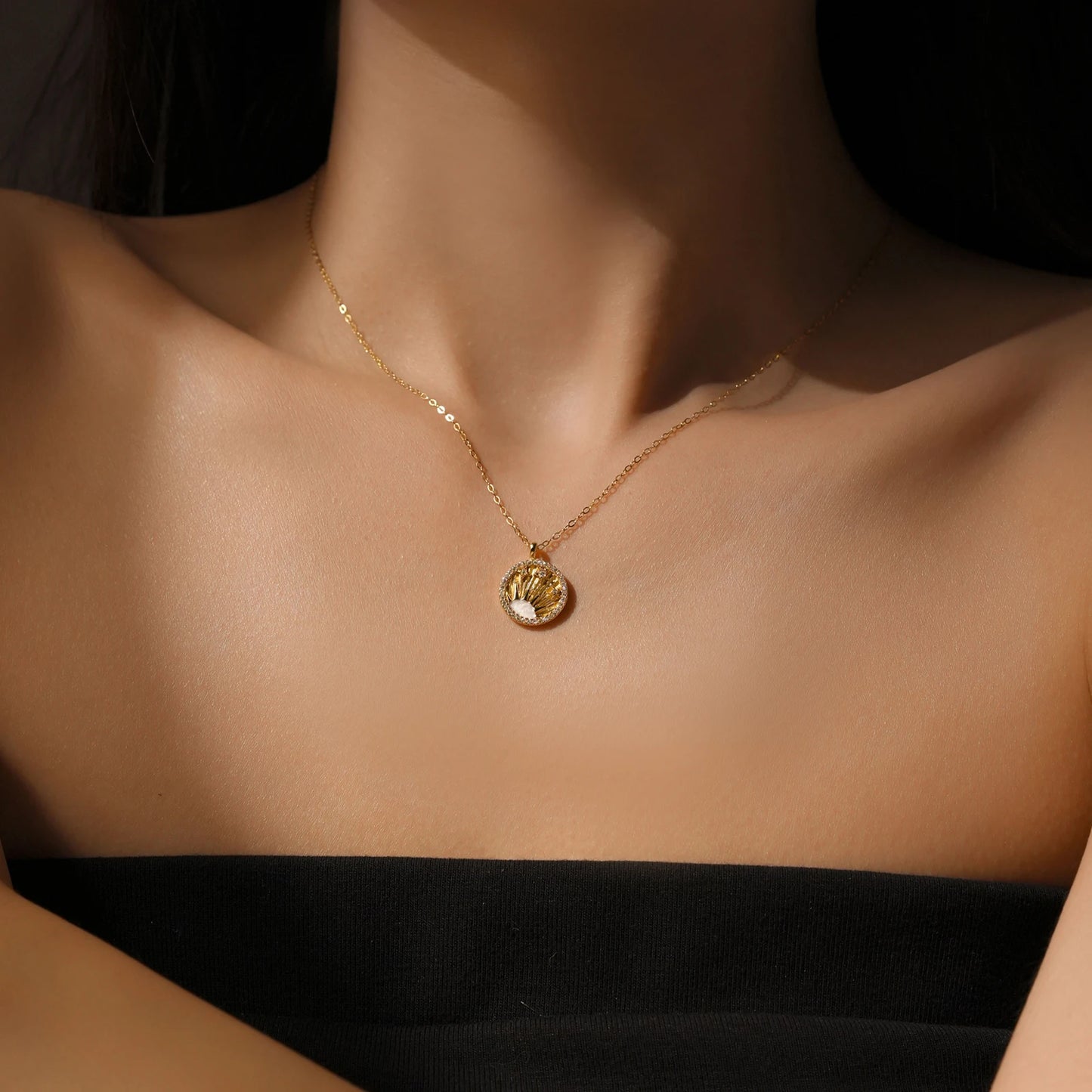 Luna Gleam Necklace
