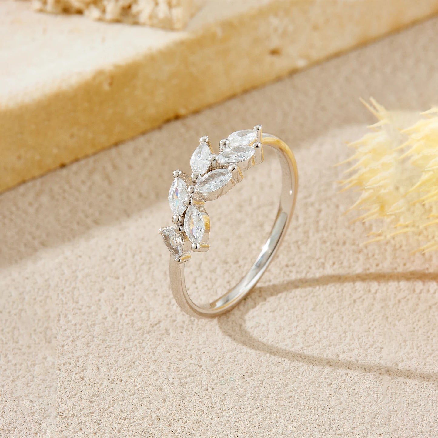 Marquise Leaf Sparkle Ring