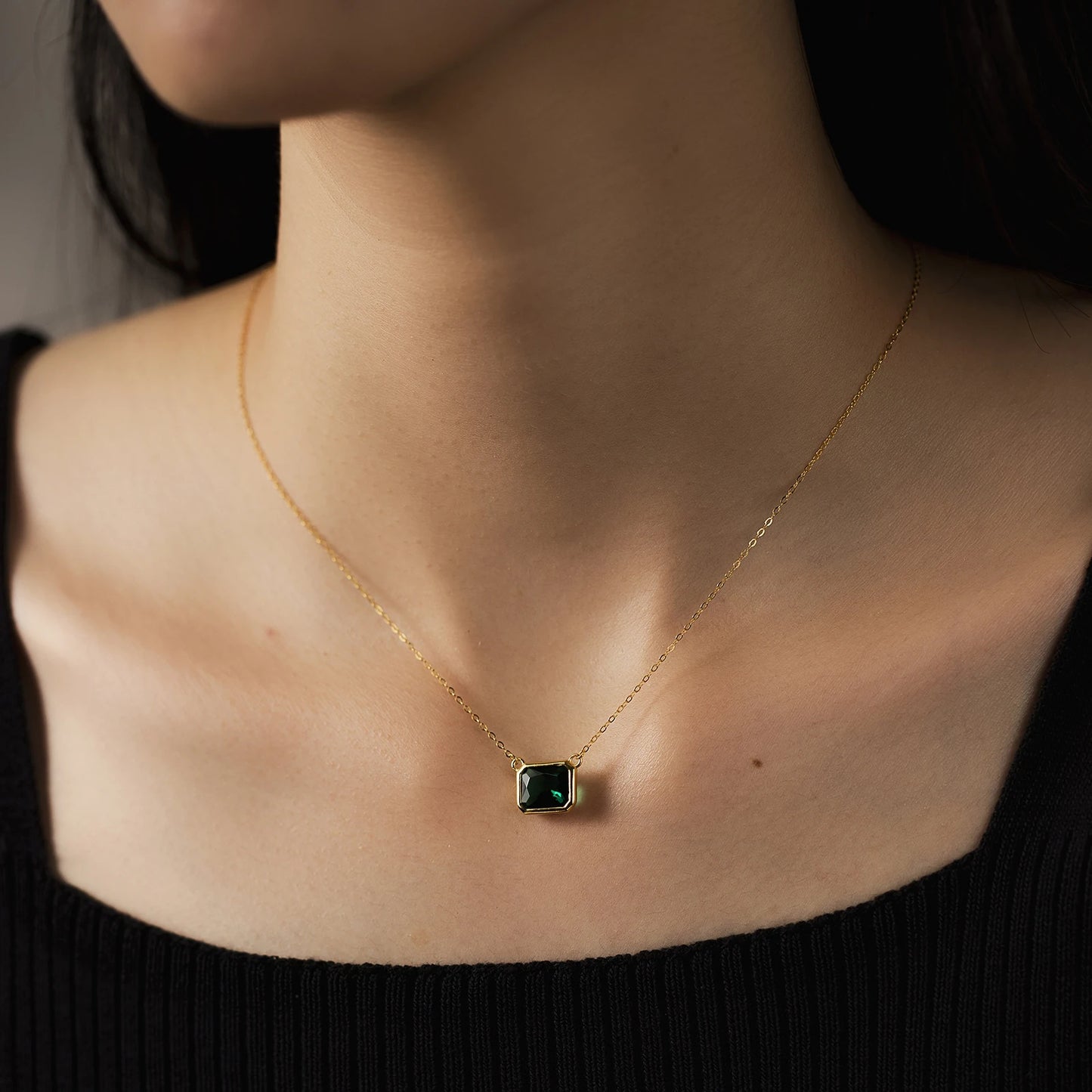 Emerald Luxe Pendant