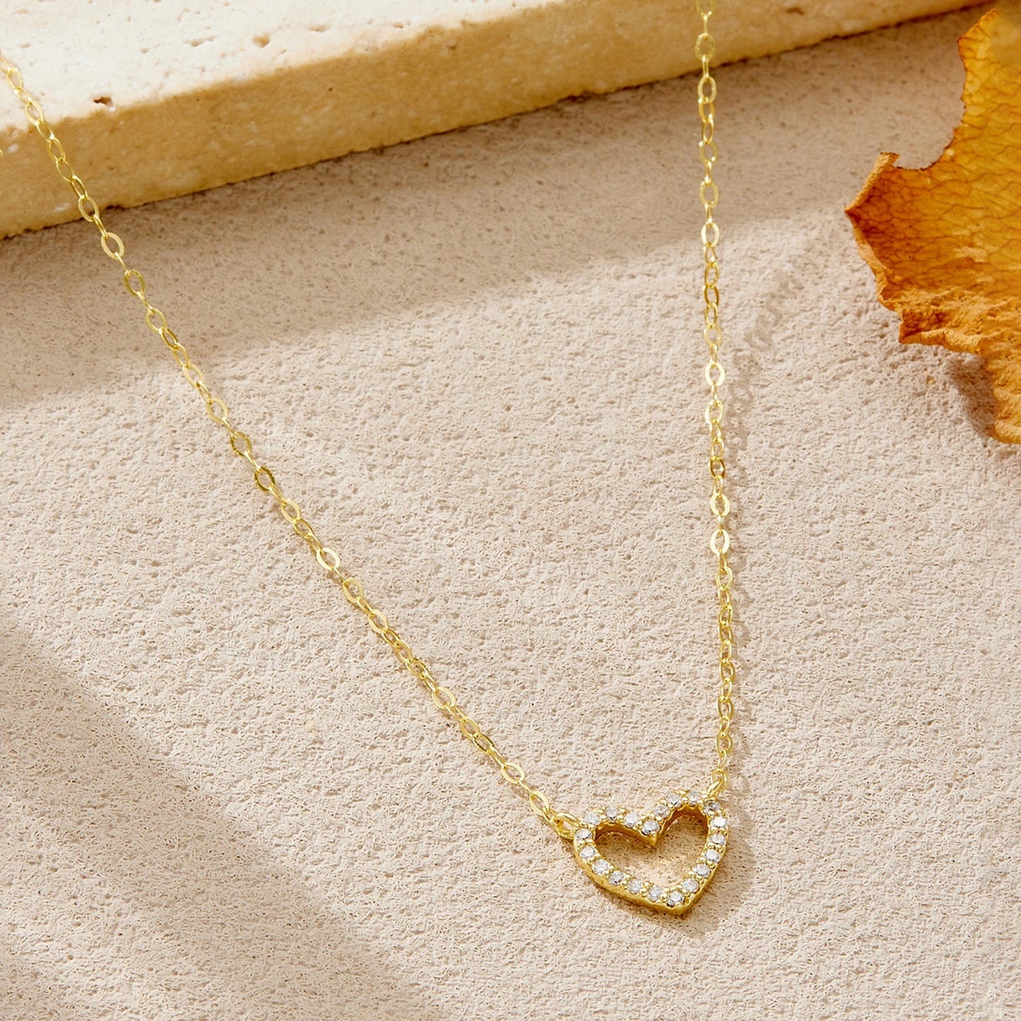 Eternal Heart Glow Necklace