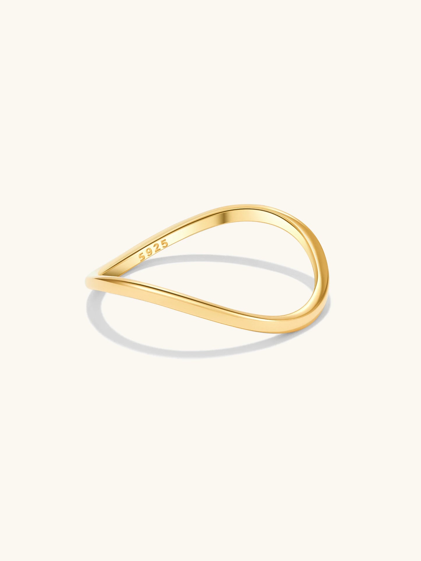 Eterna Circle Ring