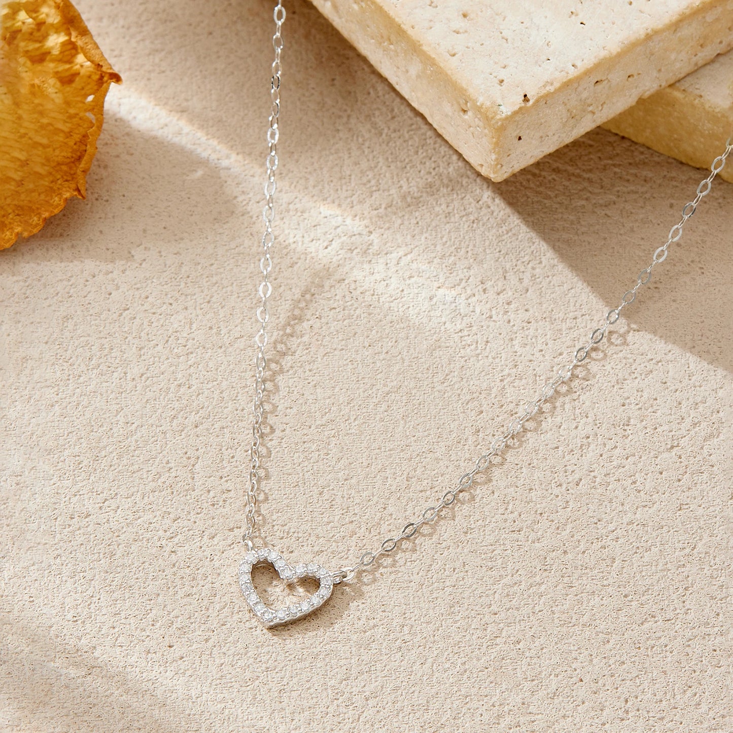 Eternal Heart Glow Necklace