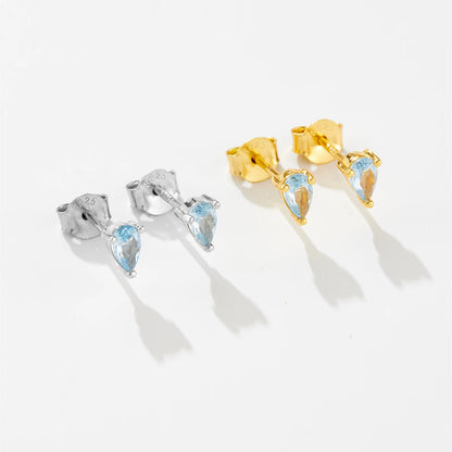 The Gem Oval Glow Stud Earrings
