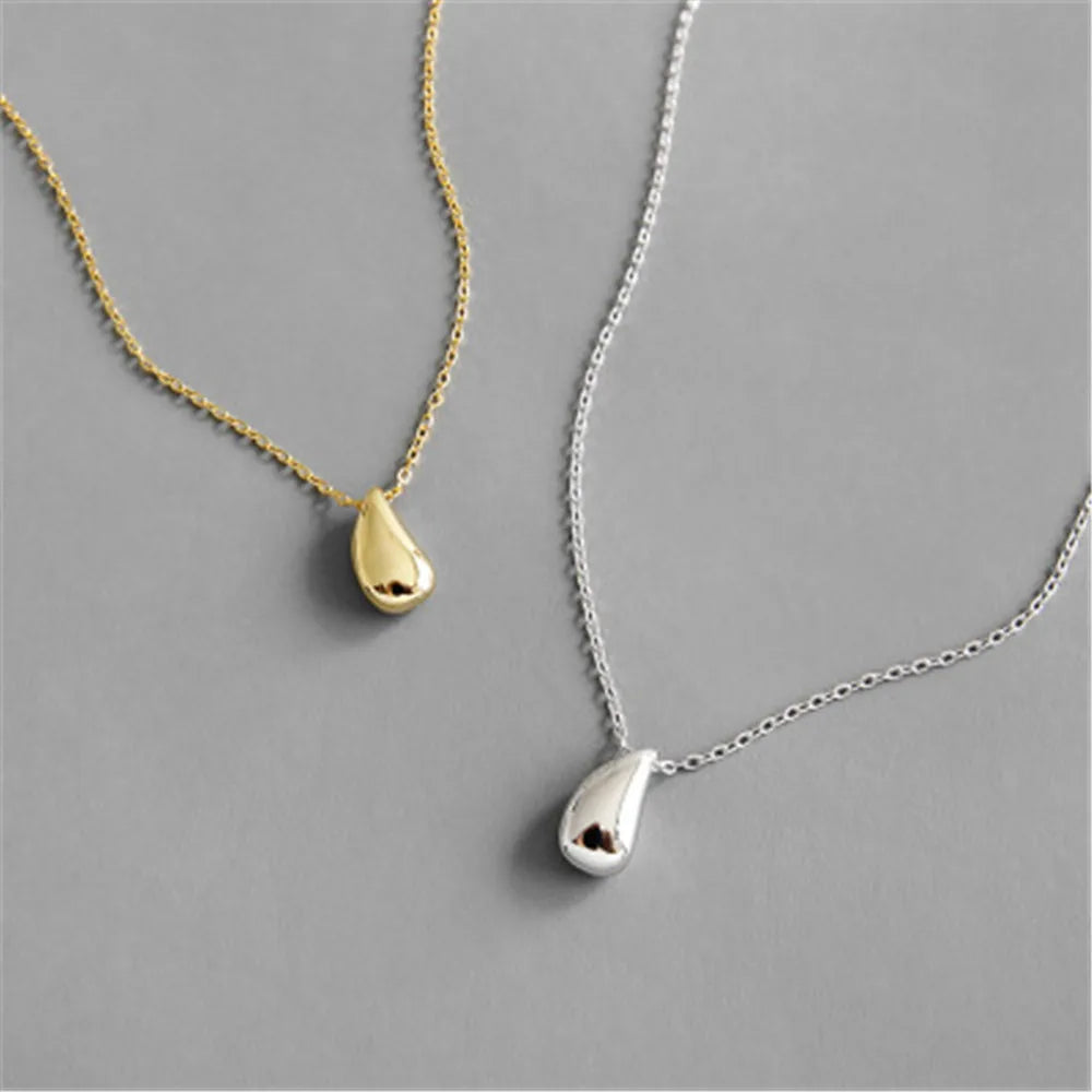 The Aqua Glow Pendant Necklace